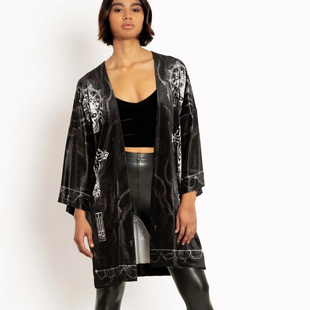 HEXE VELVET ROBE - Picture 2 of 6